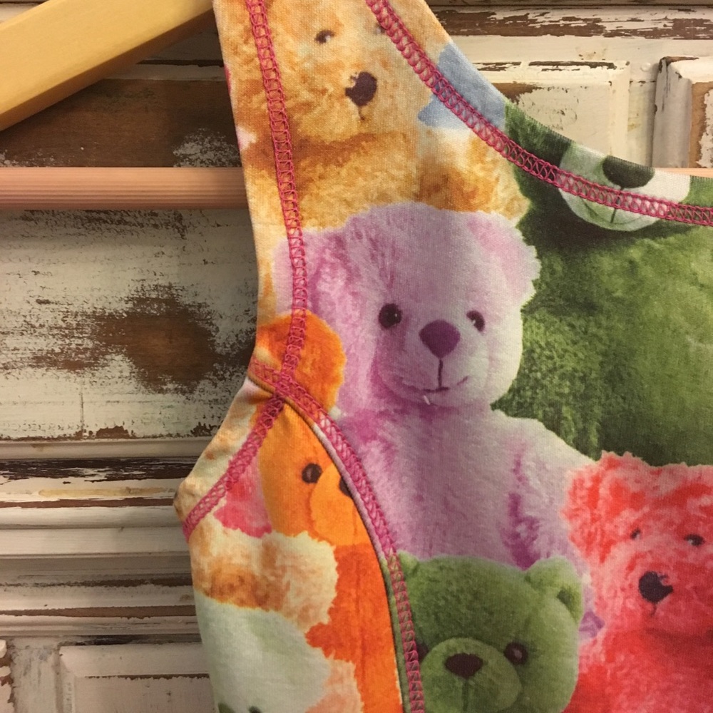 Adorable little girls’ teddy bear dress